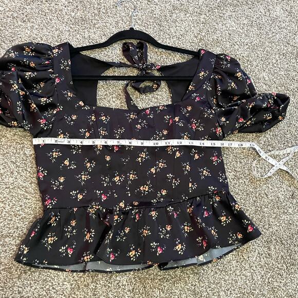 WAYF Juliet Floral Corset Top Sz M Black Satin Smocked Open Back Peplum Pullover - Picture 5 of 7